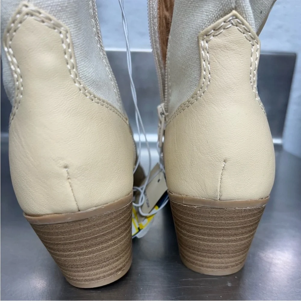Universal Threads Cream Ankle Boots for Women - Picture 2 of 5
